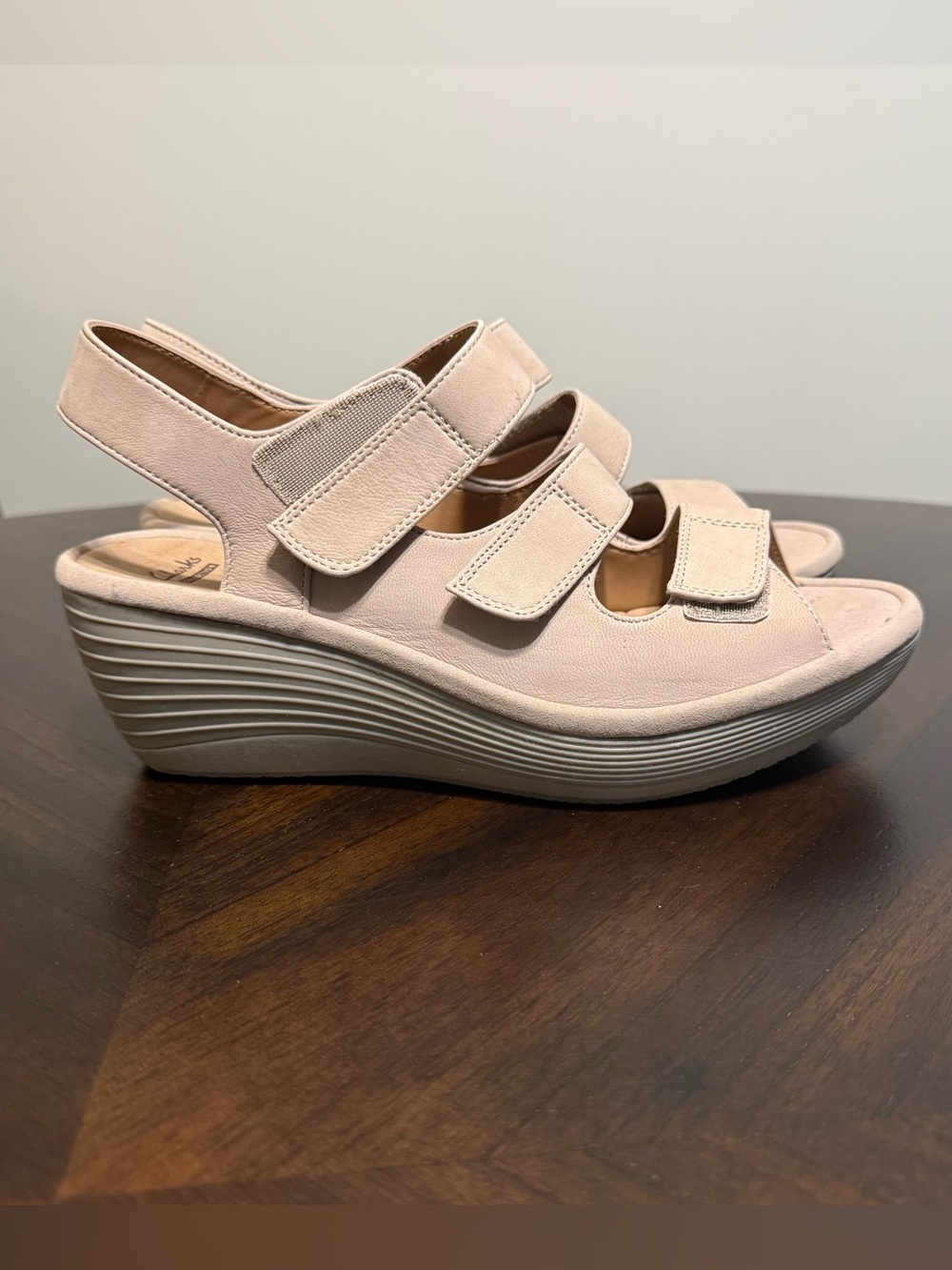Clarks Reedly Juno wedge sandal 8W